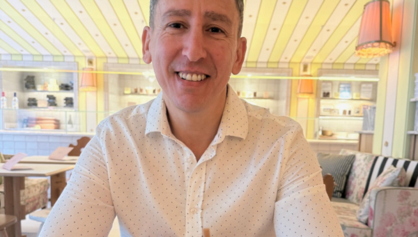 Mohamed, indépendant dans l'immobilier